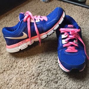 Nike women Shoes size 6.5